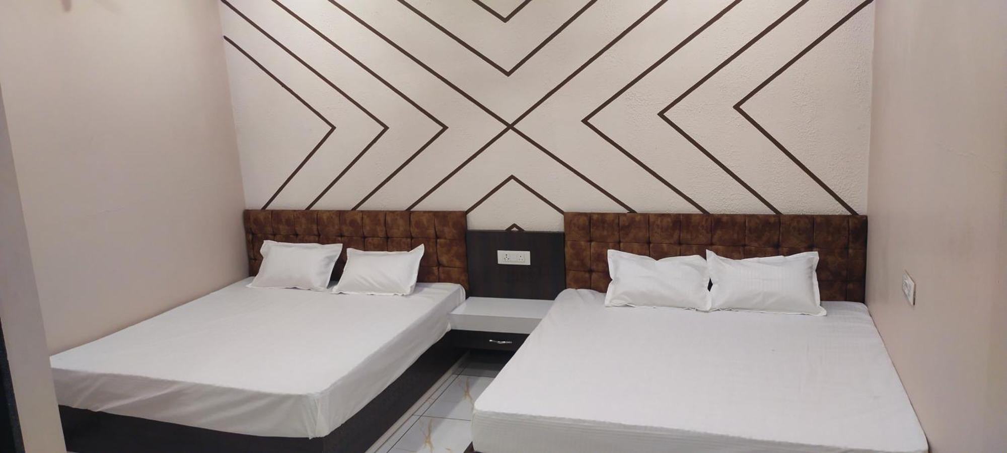 Anant Home Stay Ujjain Zewnętrze zdjęcie