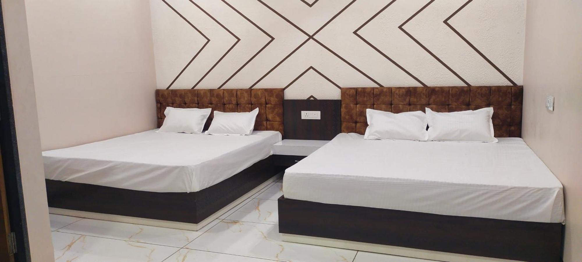 Anant Home Stay Ujjain Zewnętrze zdjęcie